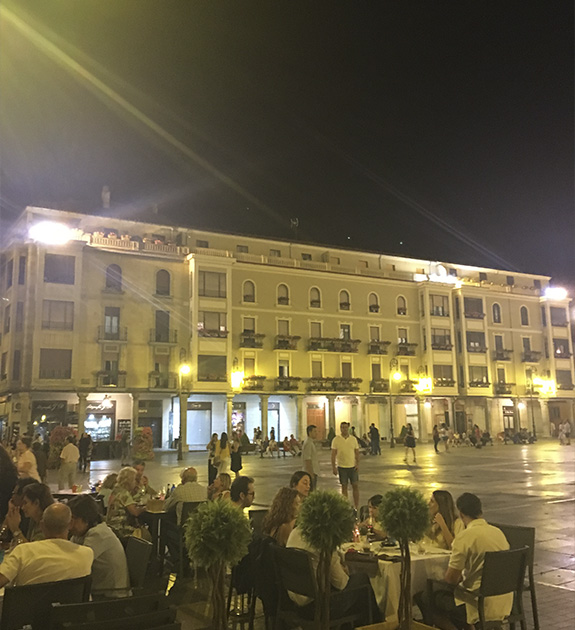 León